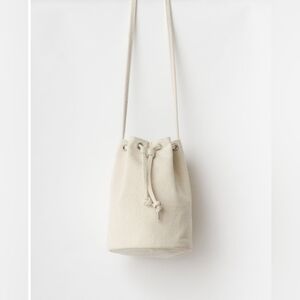 BAGGU Canvas Drawstring Shoulder/ Crossbody Bag.
